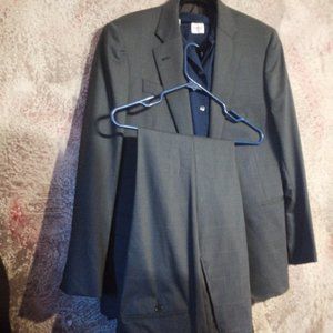 New Armani suit. Jacket size 48, pants Armani shirt /another coat & pants